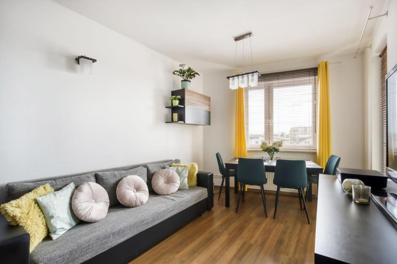 Gama Home Wyspowa 1 Varşovia Exterior foto