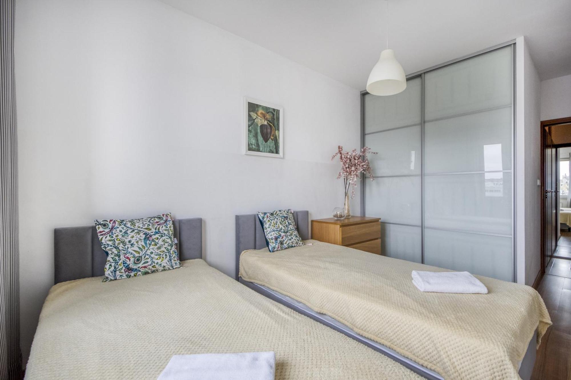 Gama Home Wyspowa 1 Varşovia Exterior foto